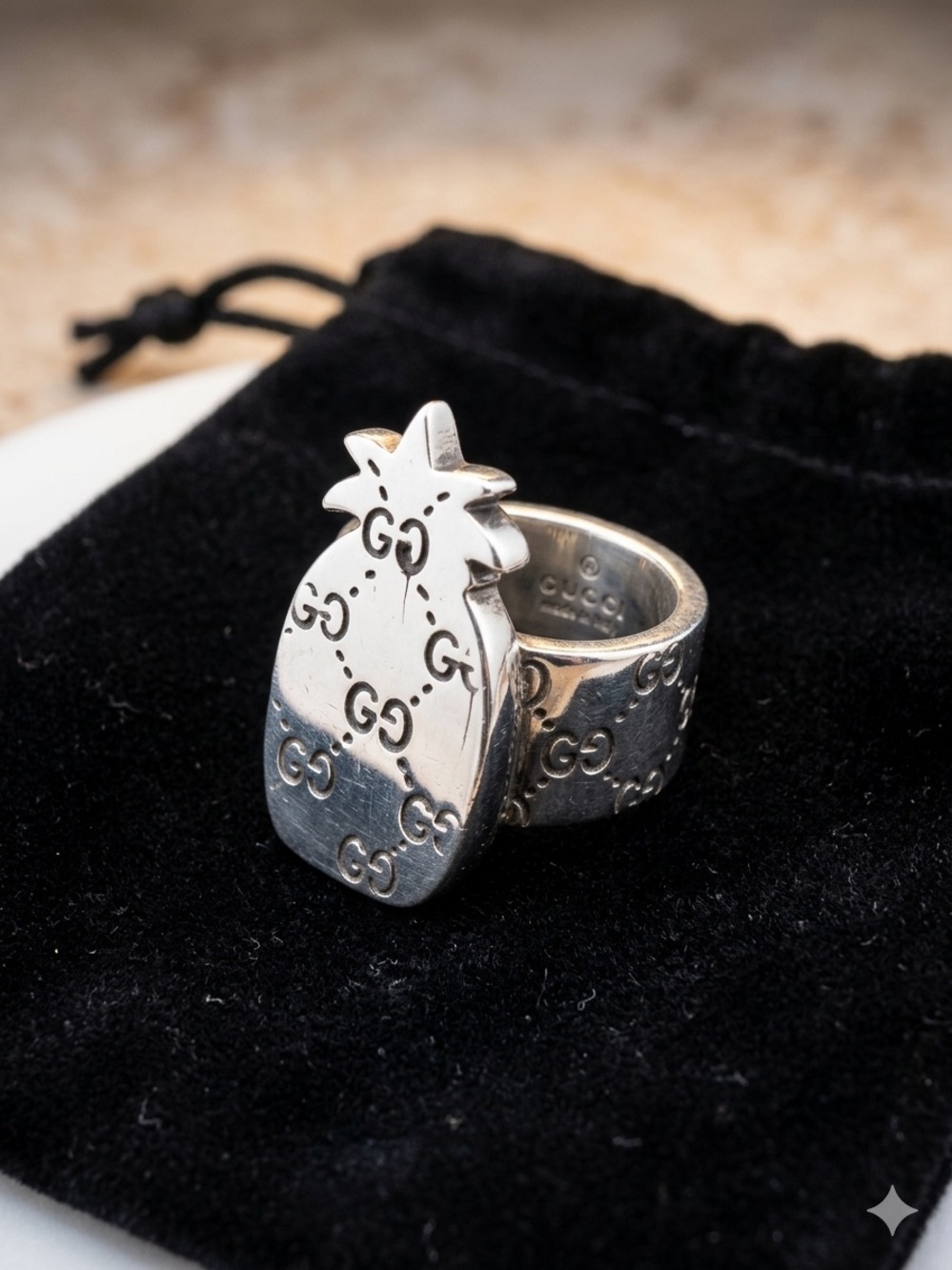 Gucci Silver Pineapple Motif Signet Ring